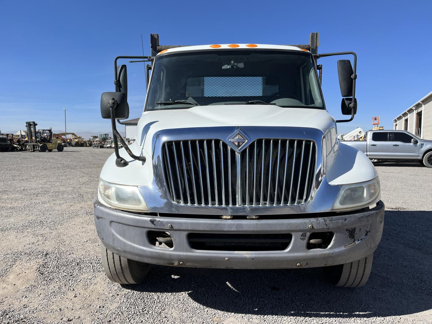 ./imagenes/INVOICE/2019/18000/CAMION PLATAFORMA INTERNATIONAL 4300 (18).JPG